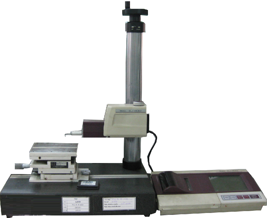  Surface Roughness Measuring Instrument / Proffile Projector